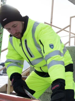 Refrigiwear HiVis Extreme Softshell Jacket 12 Refrigiwear HiVis Extreme Softshell Jacket -Refrigiwear 0796HVL Model 65673.1667838588