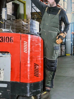 Refrigiwear 54 Gold Bib Overalls 23 Refrigiwear 54 Gold Bib Overalls -Refrigiwear 7354 Action1 42140.1690389654