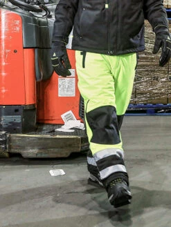Refrigiwear HiVis Insulated Softshell Pants -Refrigiwear 7496 Action1 60815.1667838596