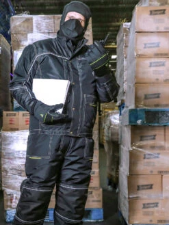 Refrigiwear ErgoForce® Waterproof Insulated Jacket -Refrigiwear 8043 action1 44287.1662510852