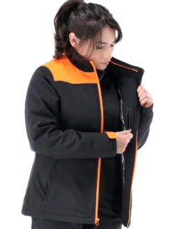 Refrigiwear Women's Two-Tone HiVis Insulated Softshell Jacket 33 Refrigiwear Women's Two-Tone HiVis Insulated Softshell Jacket -Refrigiwear 8593HVO inside pocket 82984.1690222657